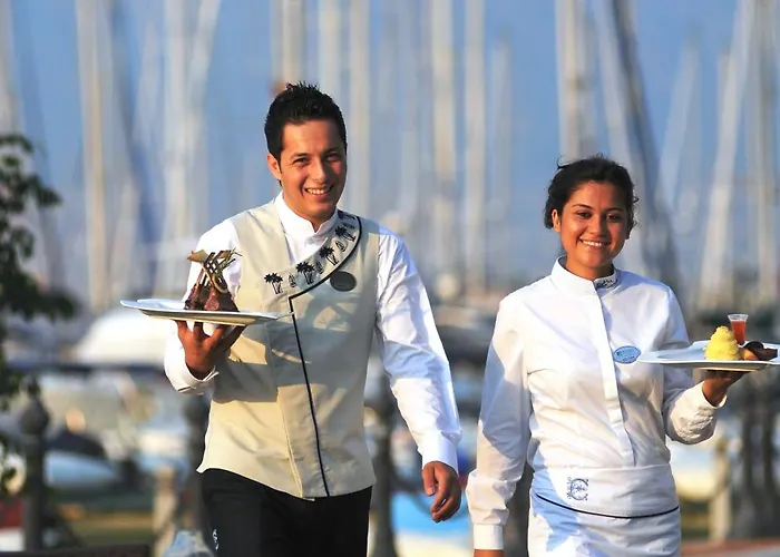 Hotel Ece Saray Marina (adults Only) 4*