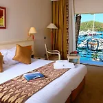 호텔 Ece Saray Marina (adults Only) 페티예